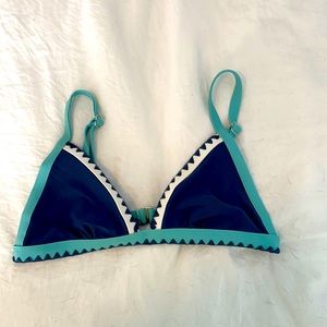 Triangle swim top